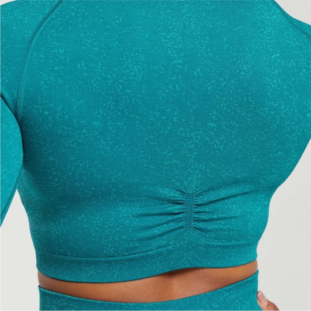 Gymshark Adapt Fleck Seamless Blue Long Sleeve Crop Top - Picture 9 of 9